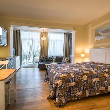 Apartment Strandvilla Mirja 03 Ostseebad Heringsdorf